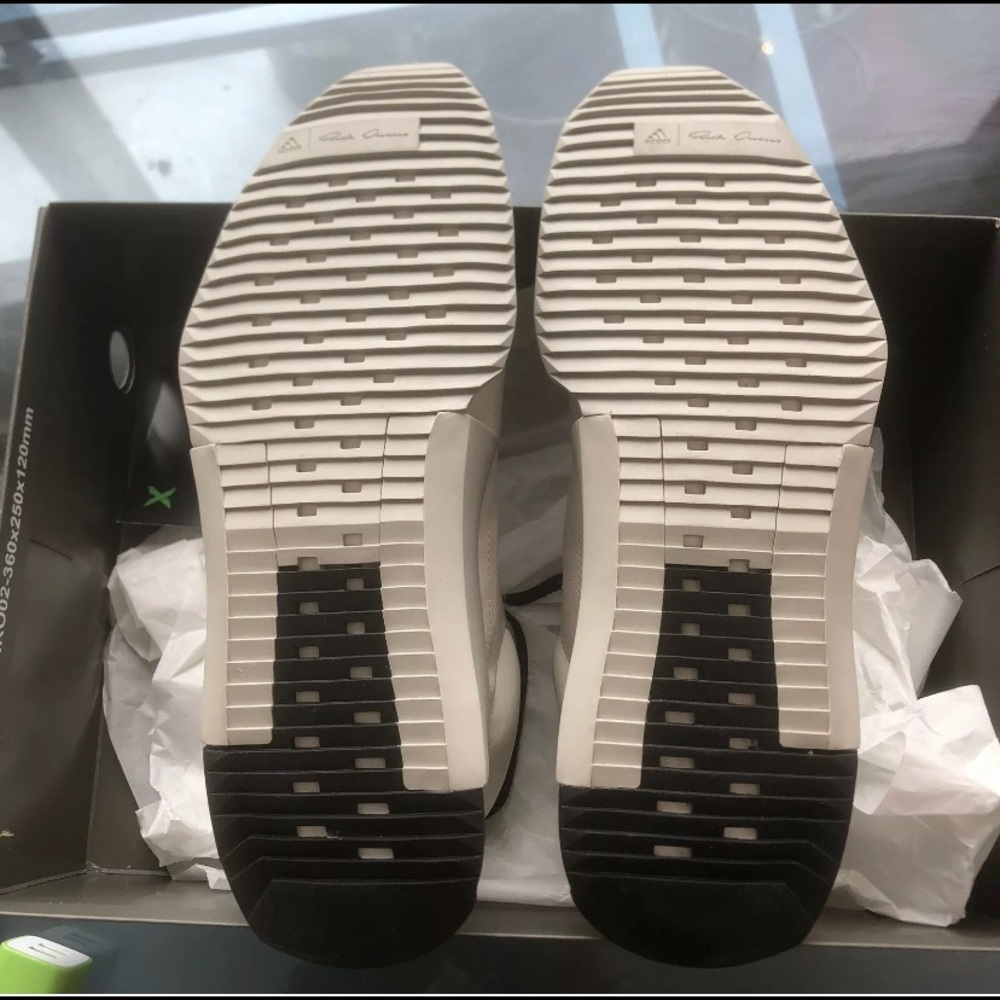 ADIDAS X RICK OWENS LEVEL RUNNER BOOST - Picture 3 of 4